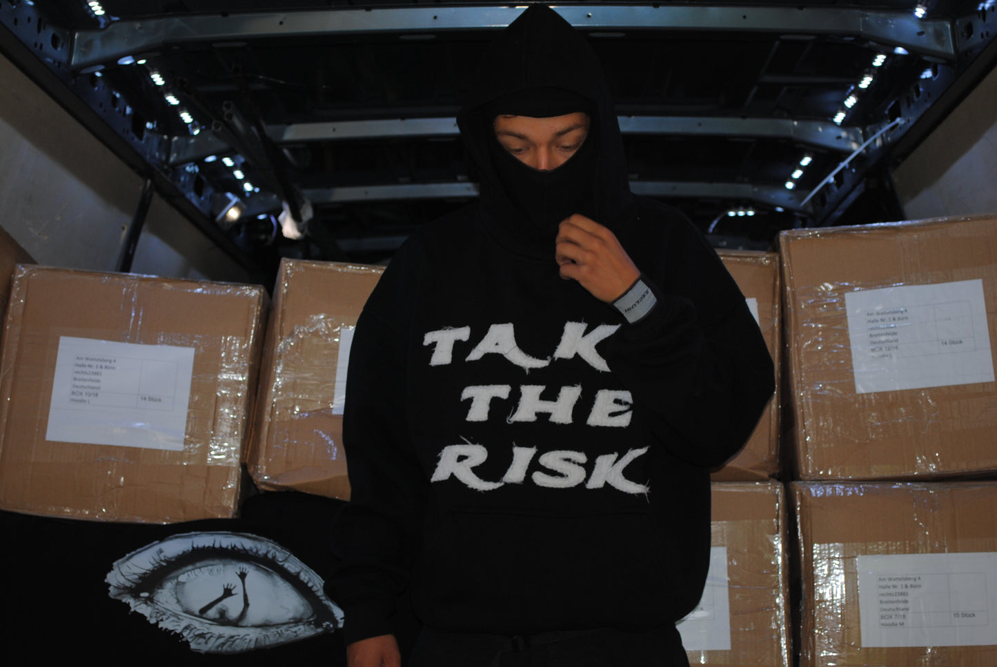 TAKE THE RISK HOODIE